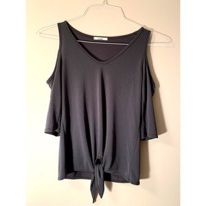 *NEW* Open Shoulder Knot Blouse
